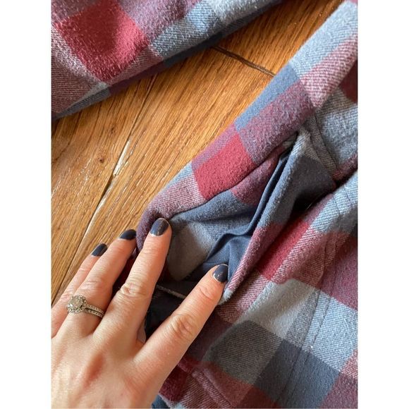 Eddie Bauer plaid Sherpa lined button front shacket xl - Picture 7 of 11